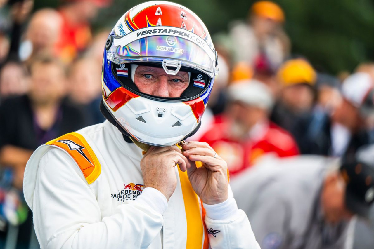 レッドブルF1代表ホーナーへの批判を弱めないヨス・フェルスタッペン