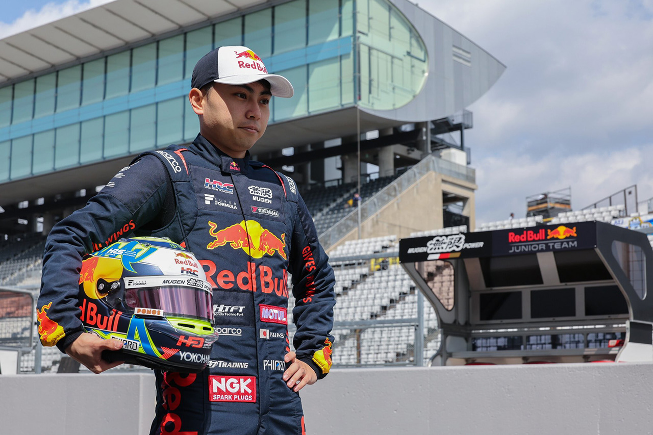 岩佐歩夢プロデュース「SUPER FORMULAキャラバンinジャズドリーム長島」