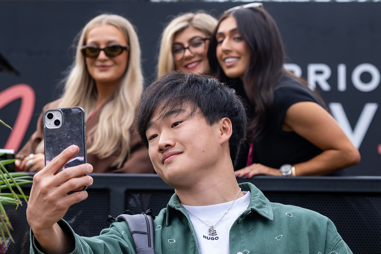 角田裕毅 アストン2台を抑えての予選8番手をヘルムート・マルコが称賛