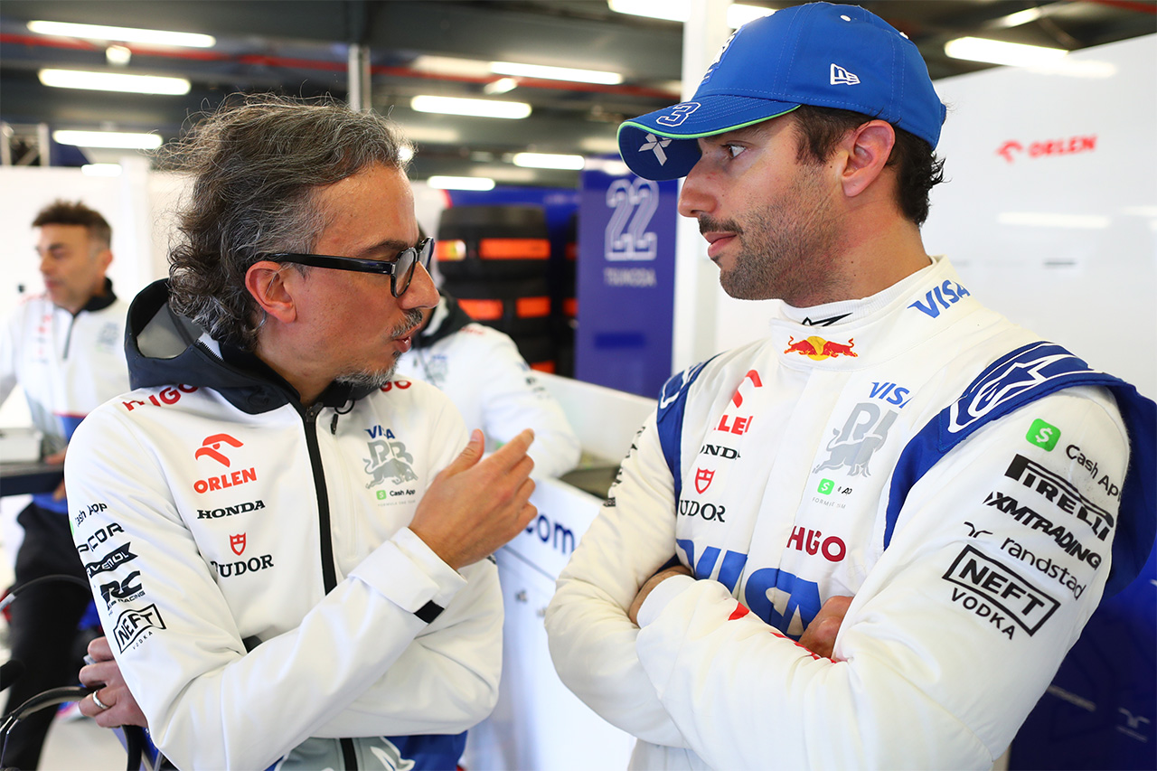 リカルドに「もっと乗りやすいF1マシンを与える必要がある」とRB首脳