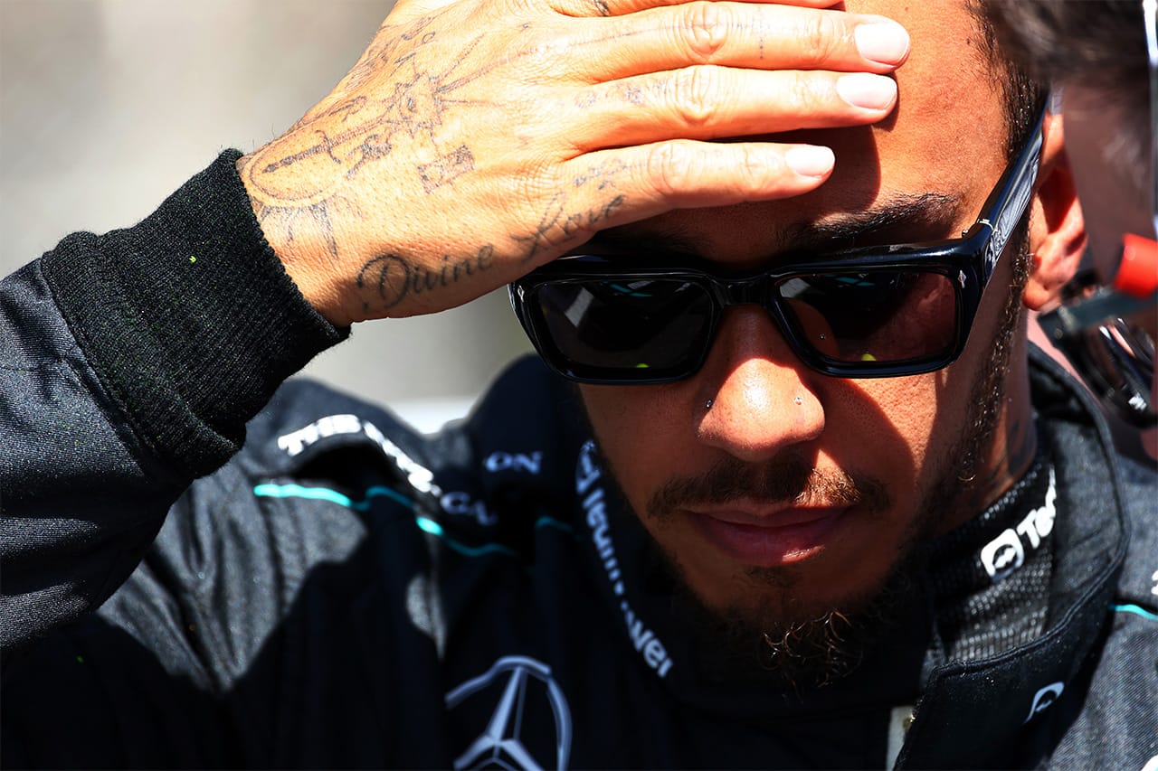 ハミルトン F1日本GPレース後にフェラーリの質問をされて取材を打ち切り