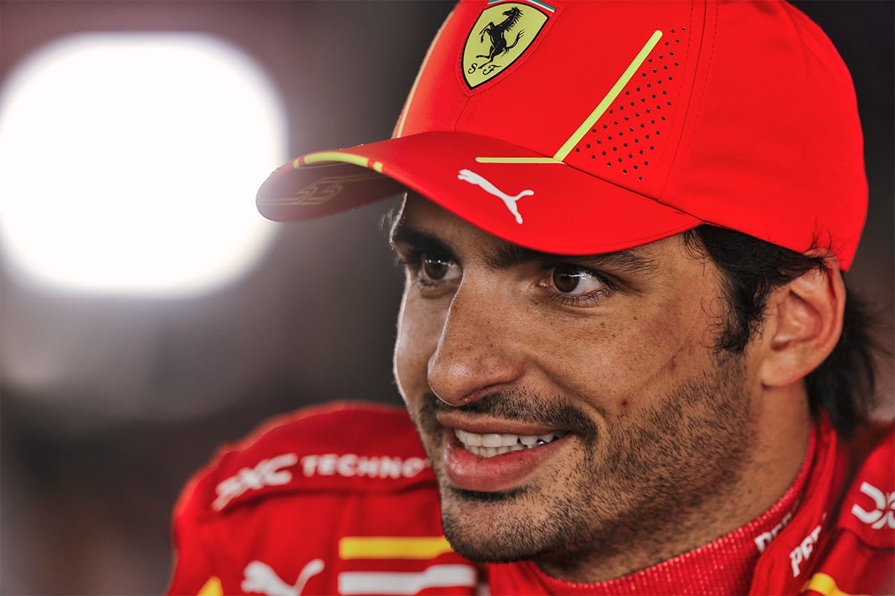 カルロス・サインツJr.「フェラーリF1退団決定でパフォーマンス向上」に反論