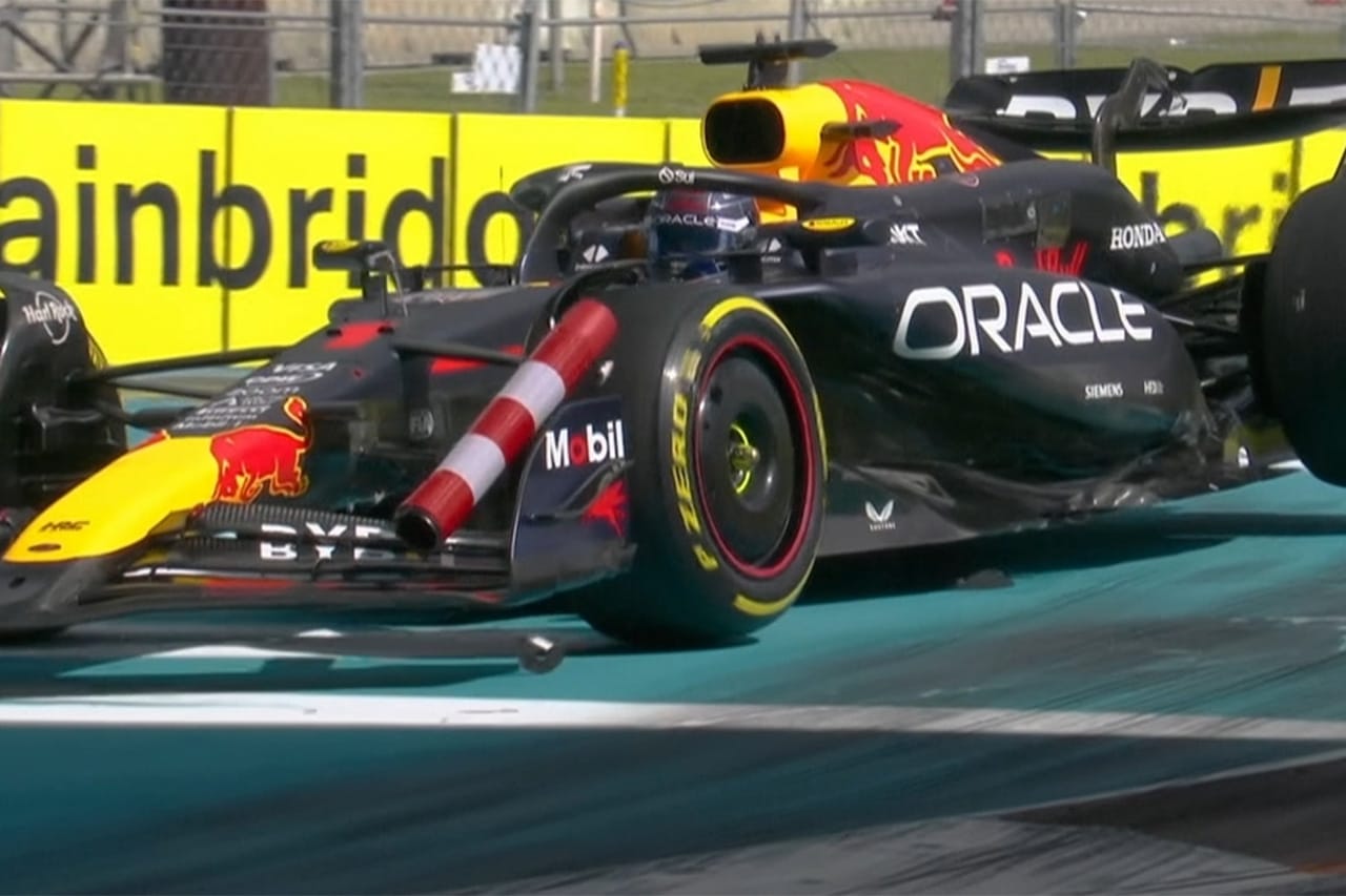 レッドブルF1代表 「フェルスタッペンのマシンはボラード事故で大ダメージ」