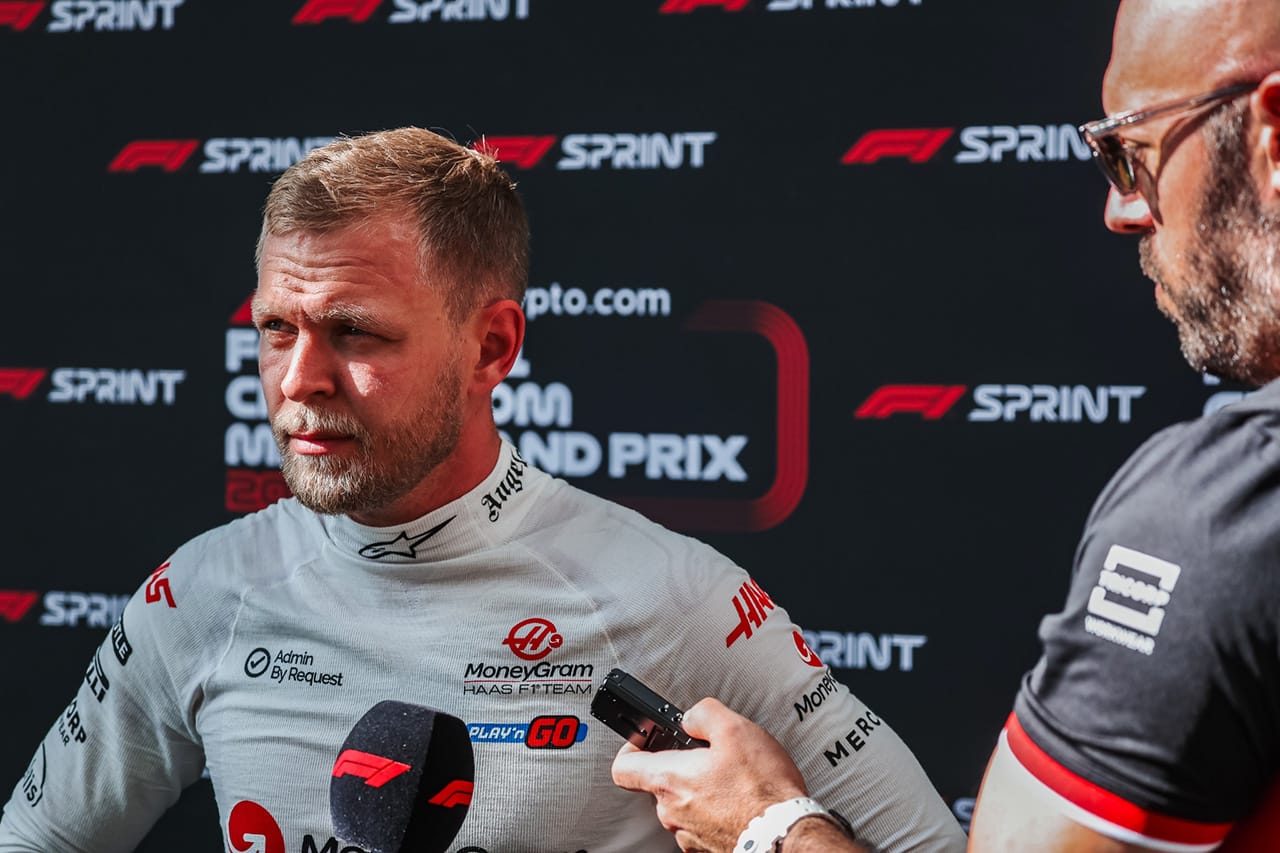 ケビン・マグヌッセンのF1論争終焉？「ハミルトンが問題ないと言うなら…」