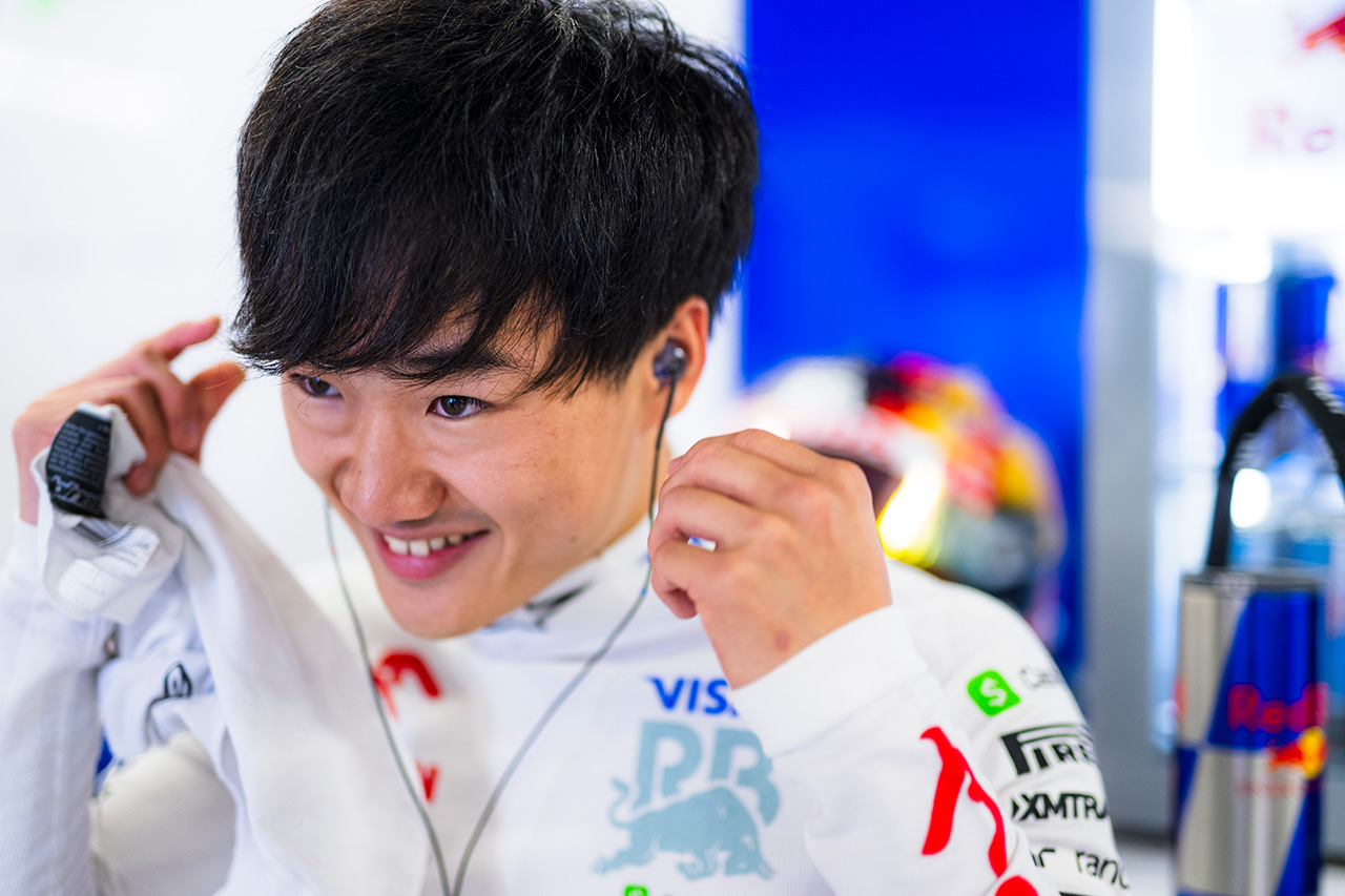 角田裕毅 「今後の開発でアストンマーティンF1に追いつけることを期待」