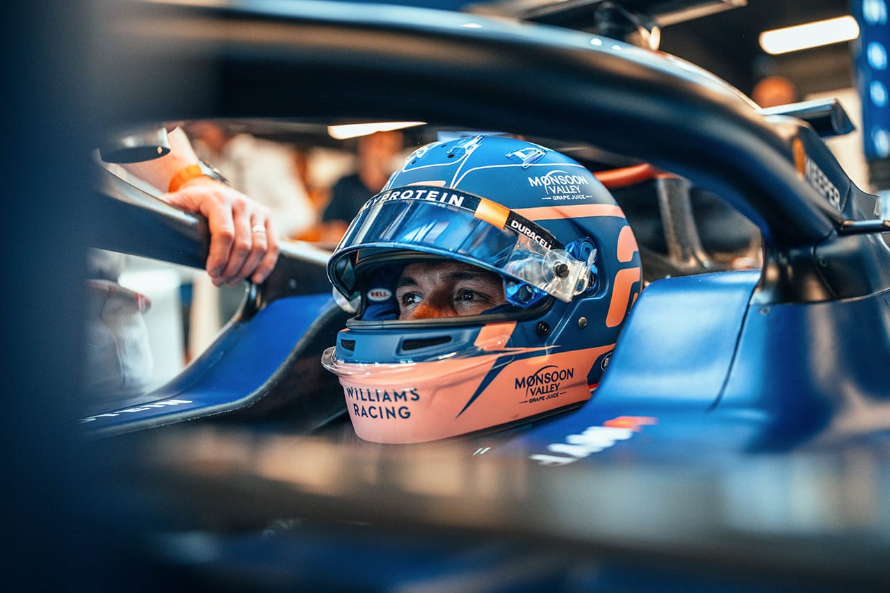 アルボン PUコンポーネント交換でF1スペインGPをピットレーンスタート