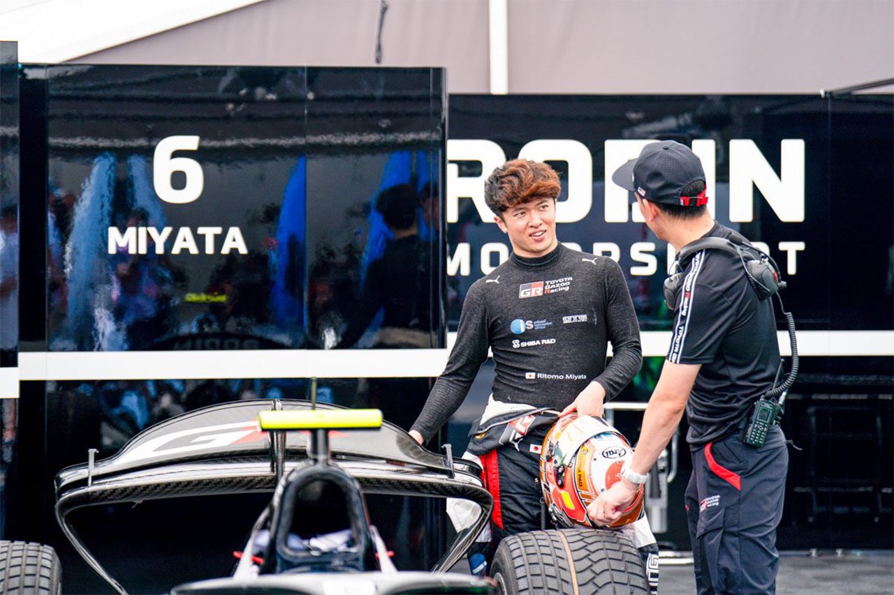 宮田莉朋 F2第7戦のスプリントで最速ラップもトラブルで苦戦