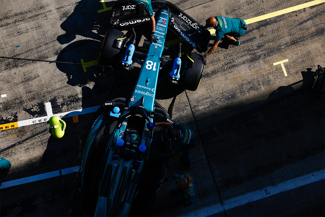 アストンマーティンF1 2026年仕様に改造したマシンでタイヤテスト
