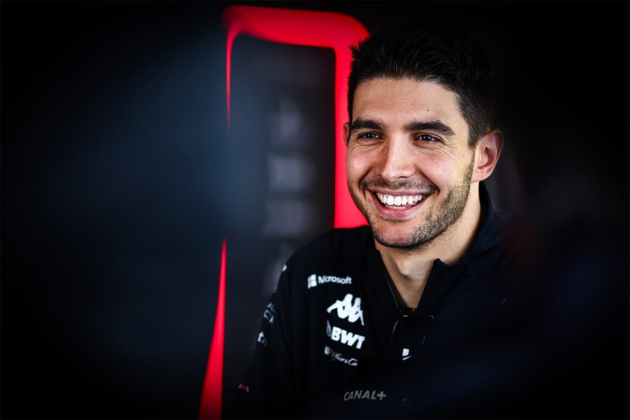 エステバン・オコン ハースF1チームとの複数年契約にサイン済との報道