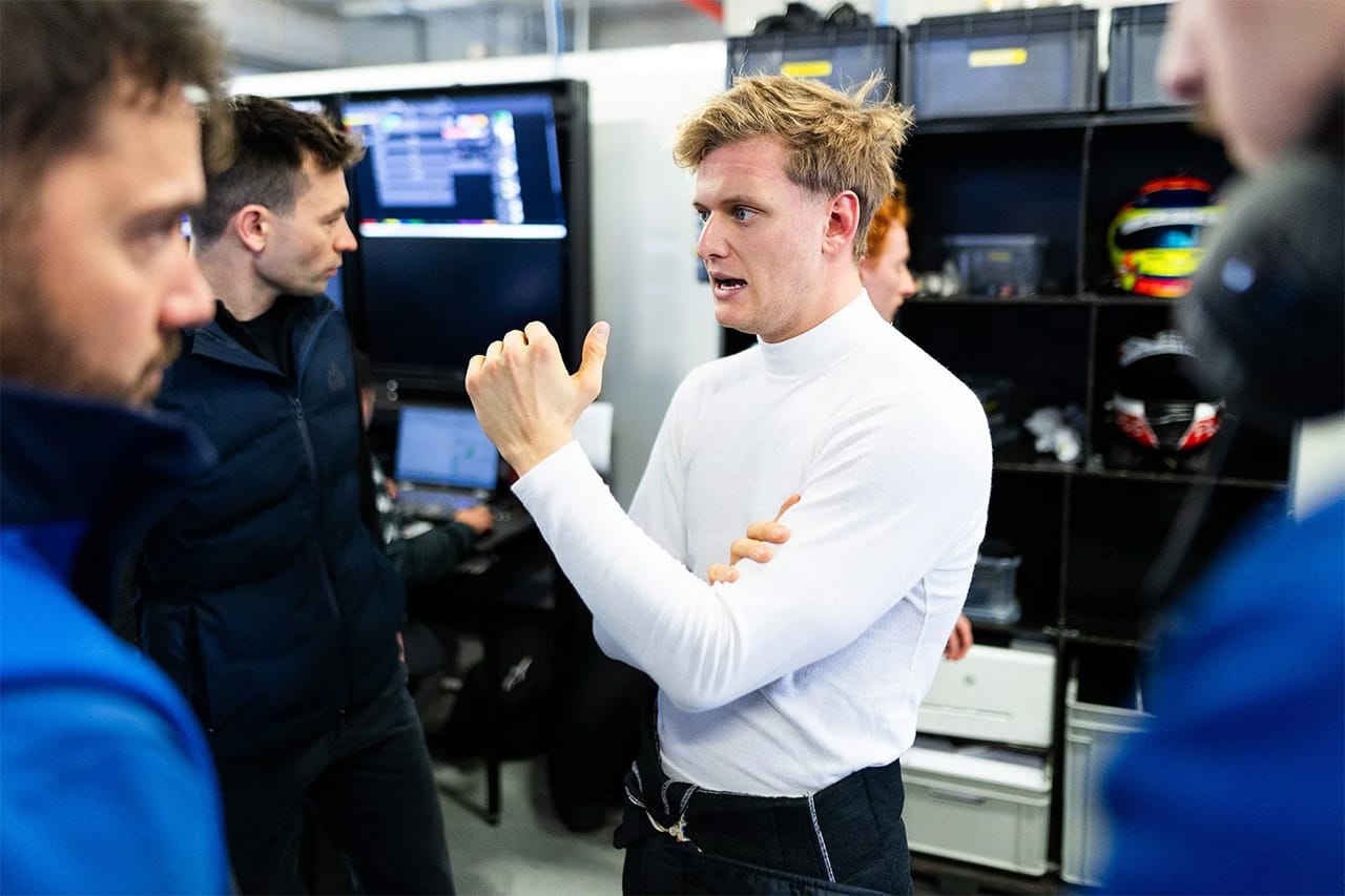 メルセデスF1代表 「アルピーヌはテストでのミック・シューマッハに満足」