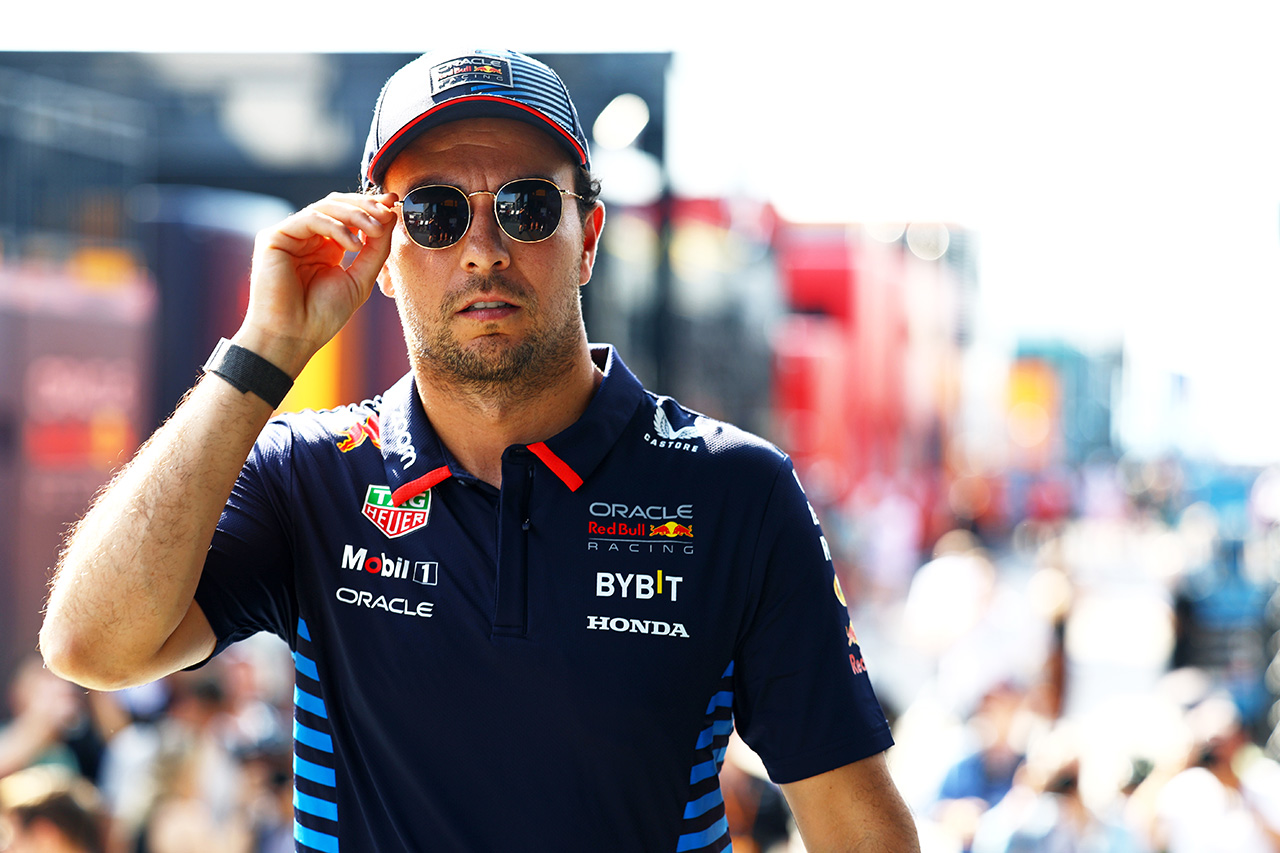 セルジオ・ペレス 今夏で解雇の噂も「レッドブルF1との2025年の契約がある」