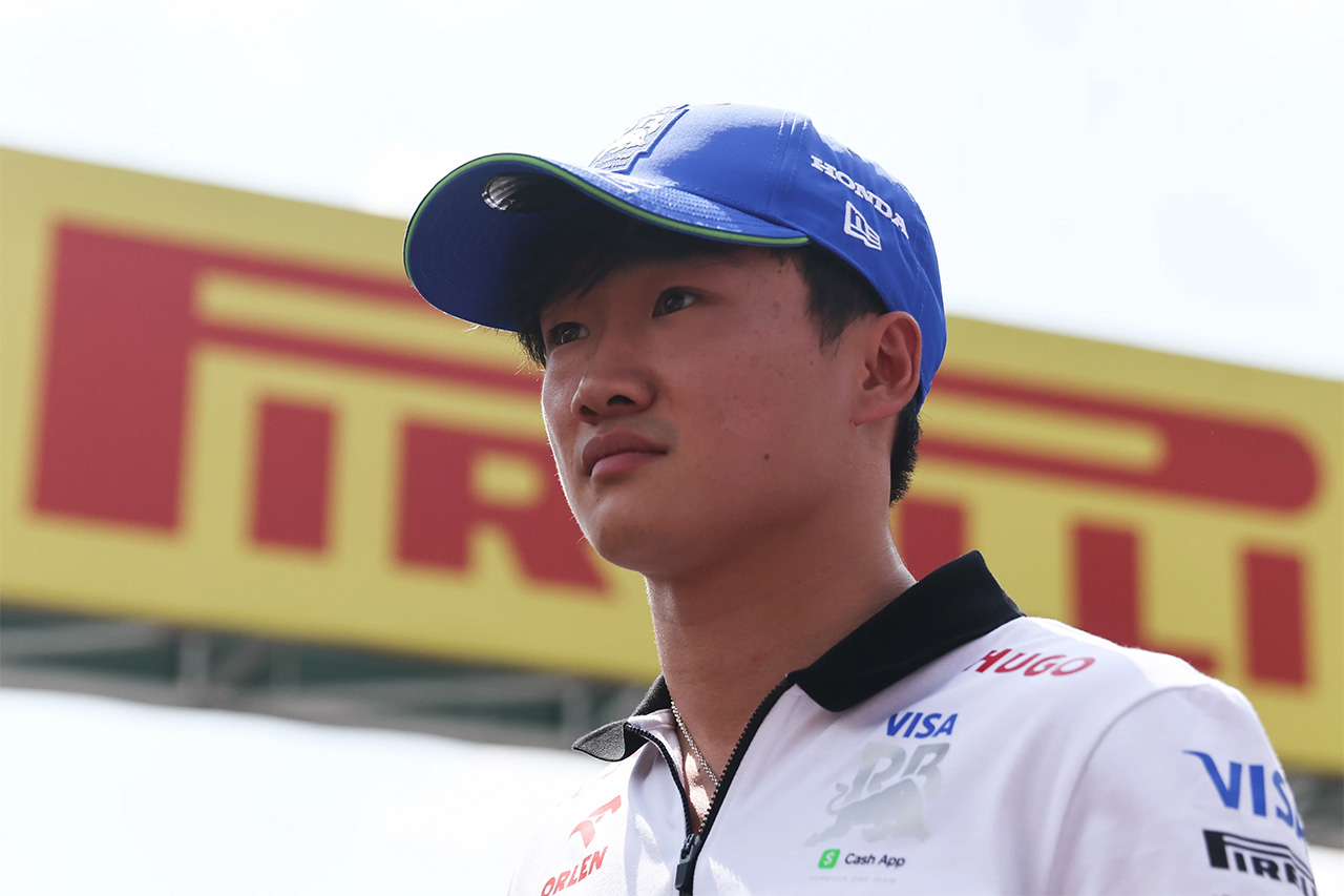 角田裕毅は「RB F1のアップグレードに不満」とヘルムート・マルコ