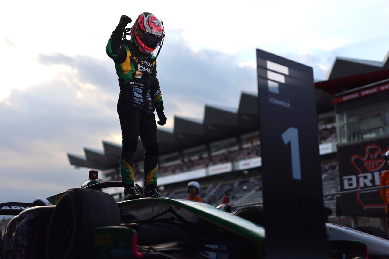スーパーフォーミュラ 第7戦:坪井翔がポール・トゥ・ウィンで今季3勝目