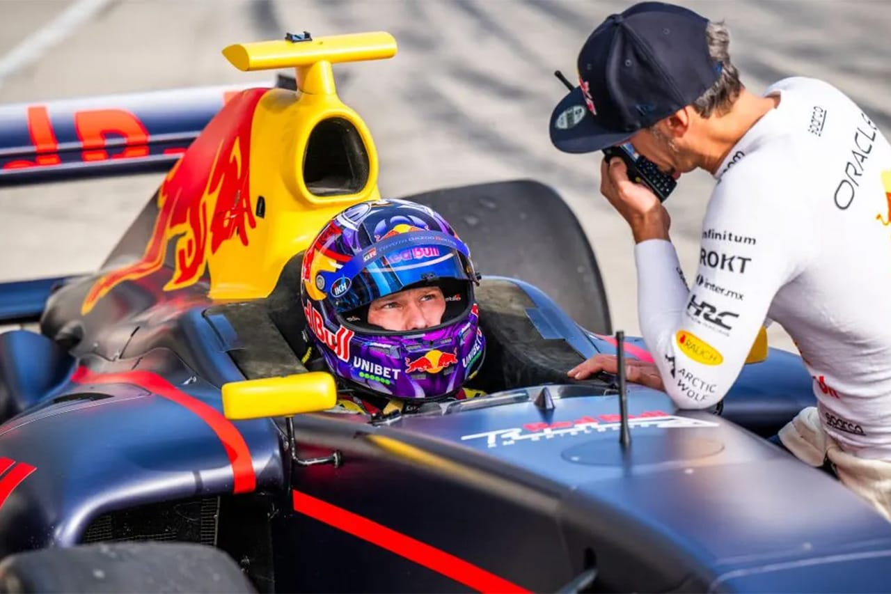 WRC王者カッレ・ロバンペラ レッドブルのF1マシンでテスト走行