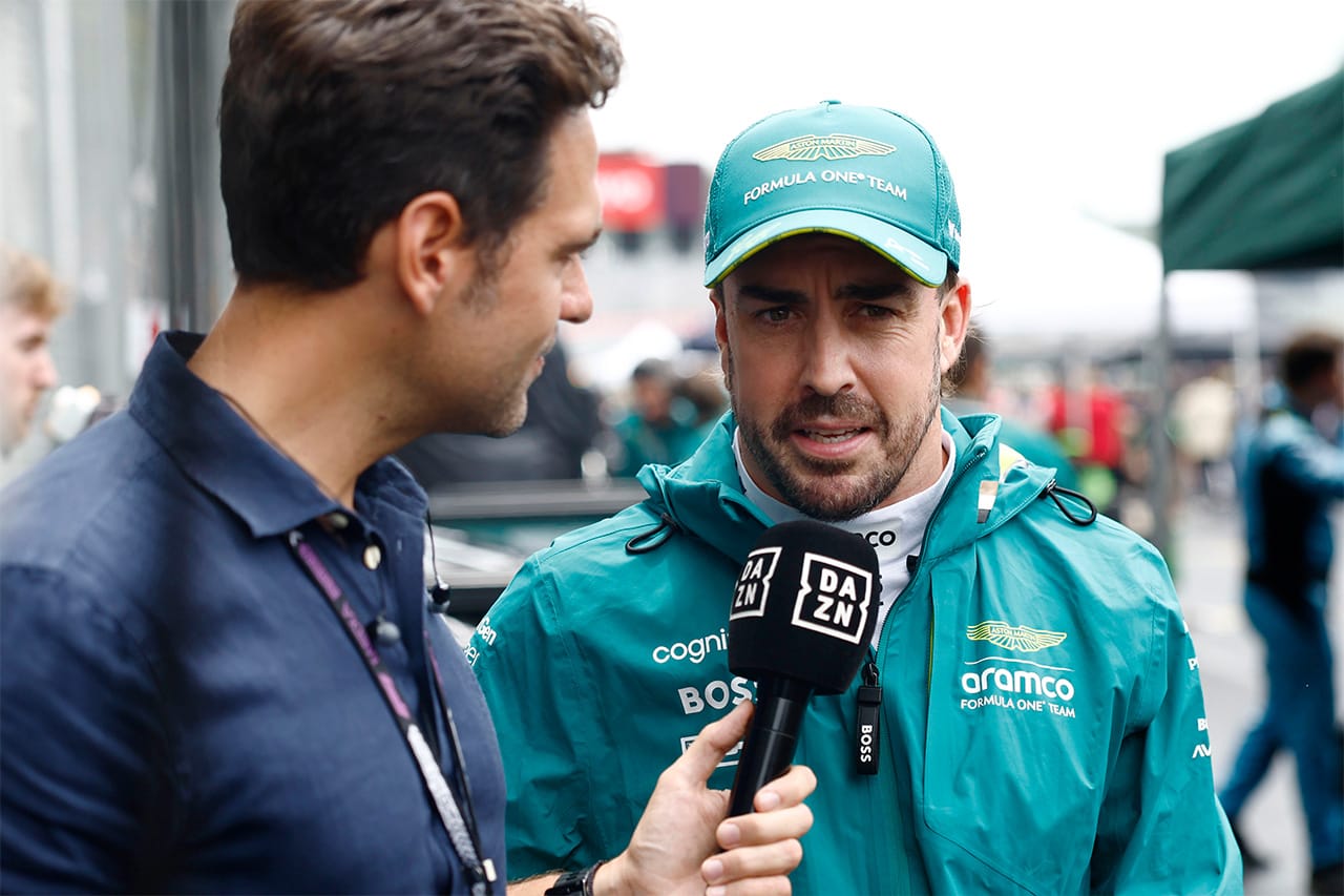 アロンソ F1ウェットタイヤでは「セーフティカーにさえ追いつけない」