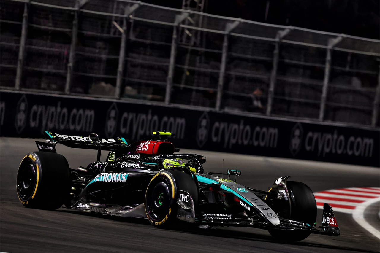 F1ラスベガスGP FP1レポ:メルセデス1-2 大幅改良の角田裕毅RBは最下位