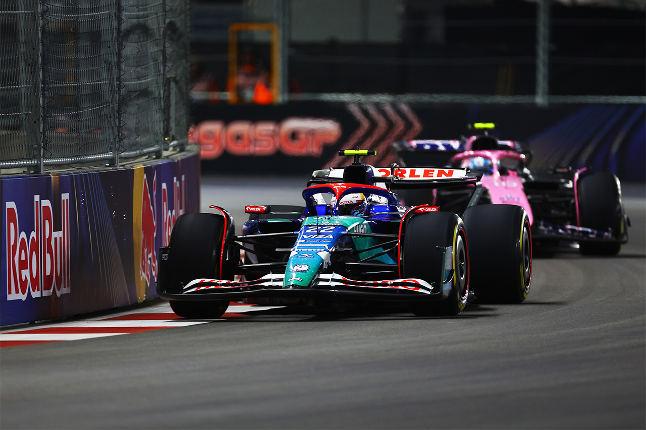 F1ラスベガスGP フリー走行2回目:ルイス・ハミルトン最速 角田裕毅10番手