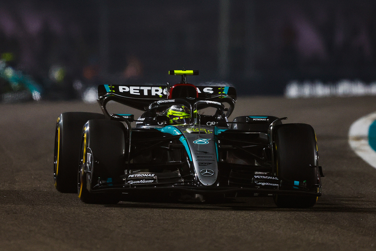 F1アブダビGP 予選Q1:角田裕毅14番手通過 ルイス・ハミルトン不運な敗退
