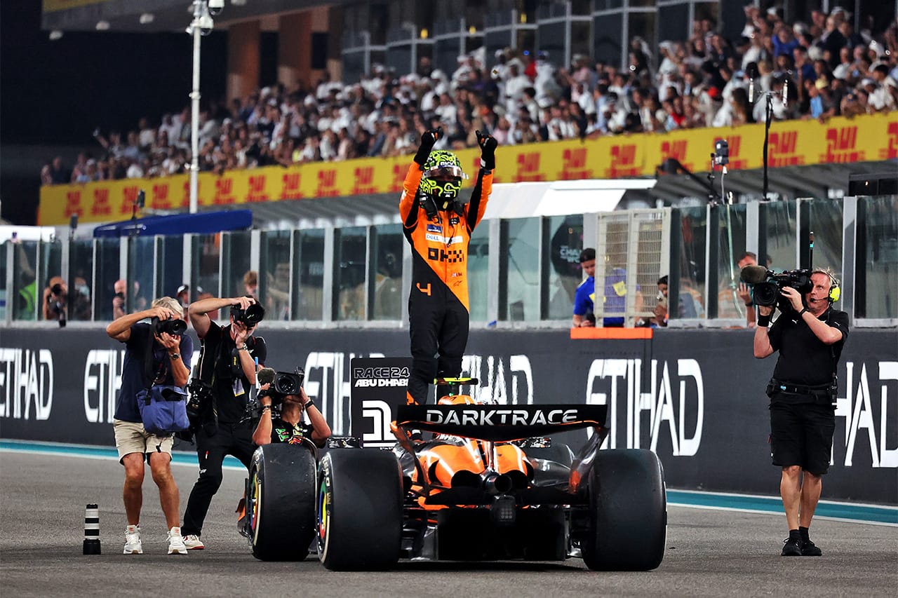 マクラーレンがランド・ノリスの優勝で26年ぶりのF1王座 角田裕毅は12位