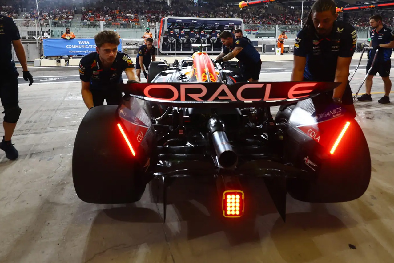 レッドブルとメルセデス 2025年F1前半戦はATRルールで開発面で優位