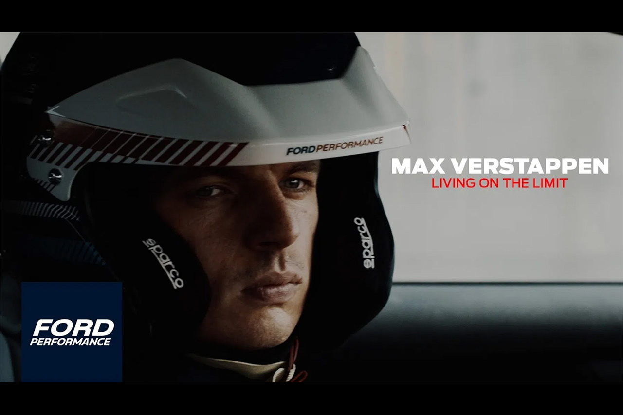 マックス・フェルスタッペン フォード・マスタング・ダークホースで爆走 / F1