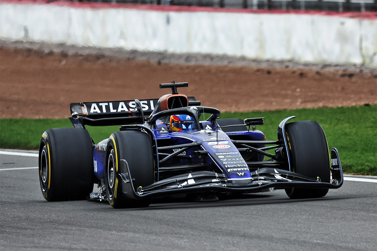 ウィリアムズ 2025年F1マシン『FW47』でリアにメルセデスの最新プッシュロッド