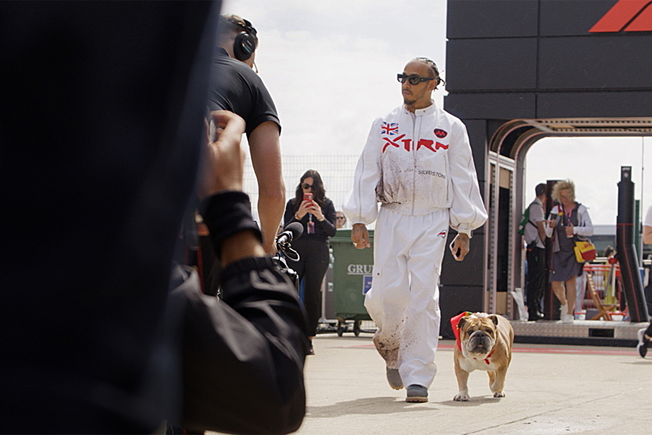 ブラッド・ピット主演F1映画『F1』の制作の舞台裏を収めた映像が公開