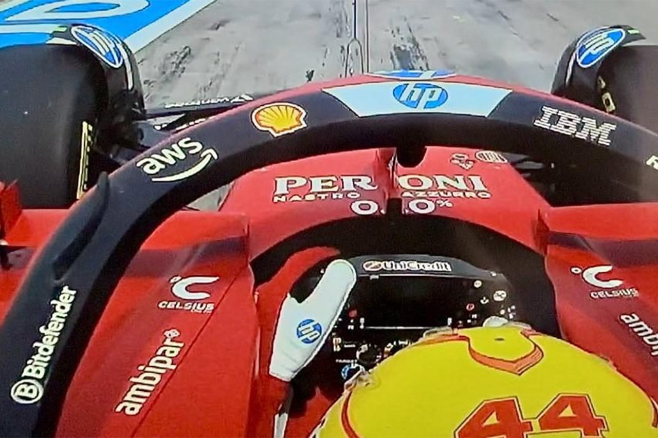 ルイス・ハミルトン フェラーリF1でステアリングをメルセデス風にアレンジ