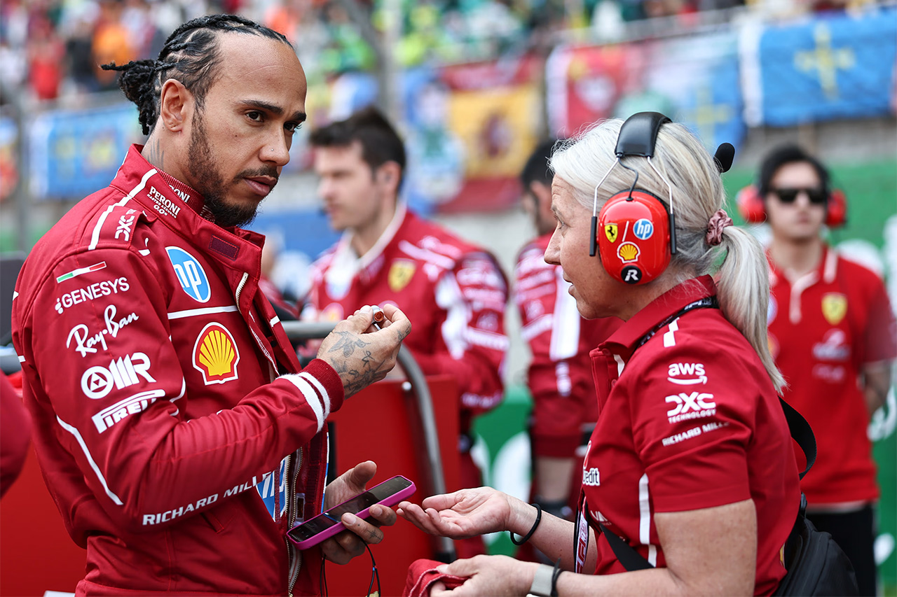 ルイス・ハミルトン F1中国GP予選「ナイフの刃の上に乗っているような状態」