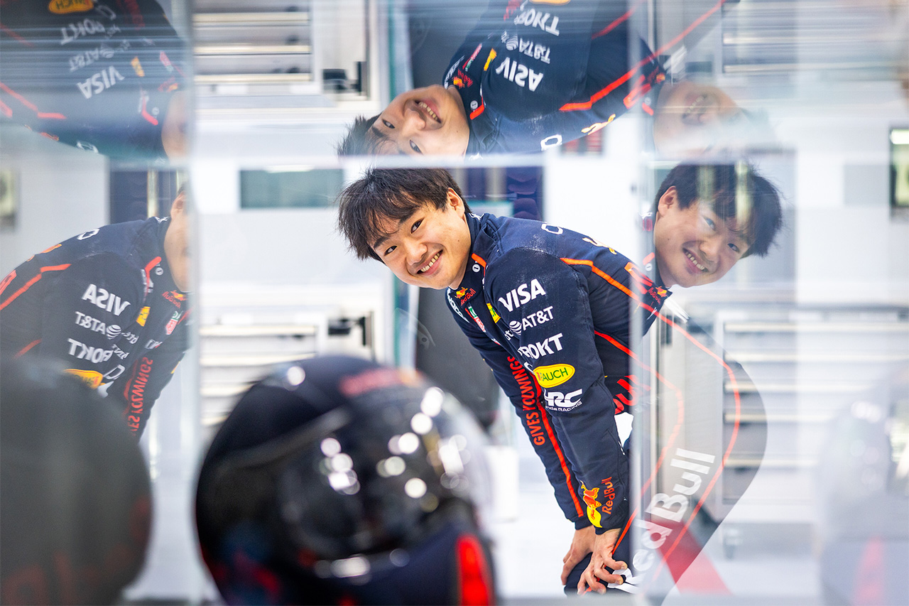 角田裕毅 レッドブルで「2025年F1シーズンを走り切る」とヘルムート・マルコ