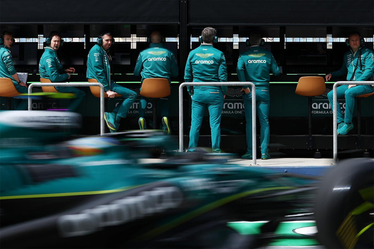 アストンマーティン F1チームの少数株売却とストロールの投資で財政強化