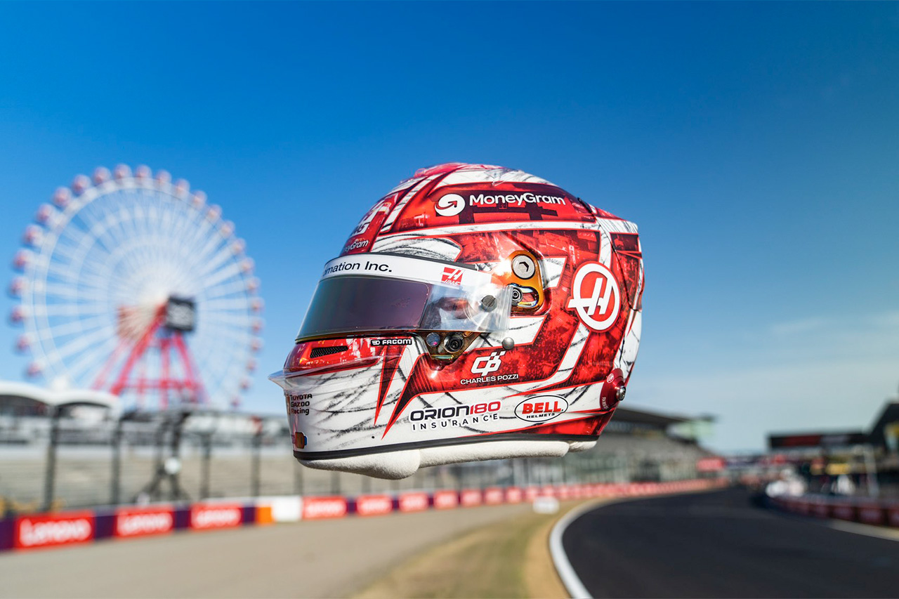 エステバン・オコン 2025年F1日本GPで“桜”ヘルメット