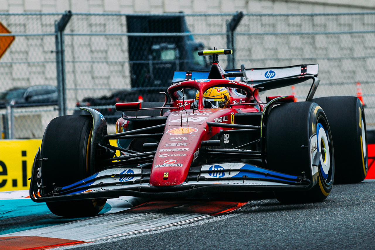 フェラーリF1低迷の中でルイス・ハミルトンが希望「抑えられているだけ」