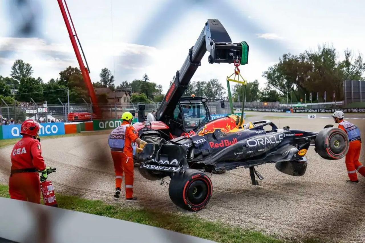 角田裕毅 レッドブルF1にQ1でのクラッシュを謝罪「本当に馬鹿げたミス」