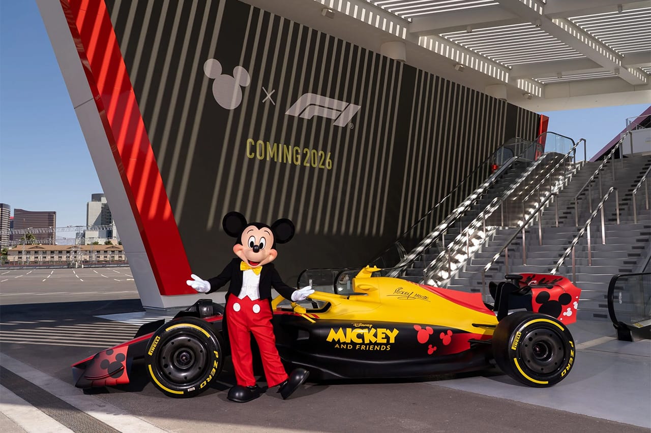 F1とディズニーが2026年からコラボ 『ミッキー＆フレンズ』がサーキットに登場