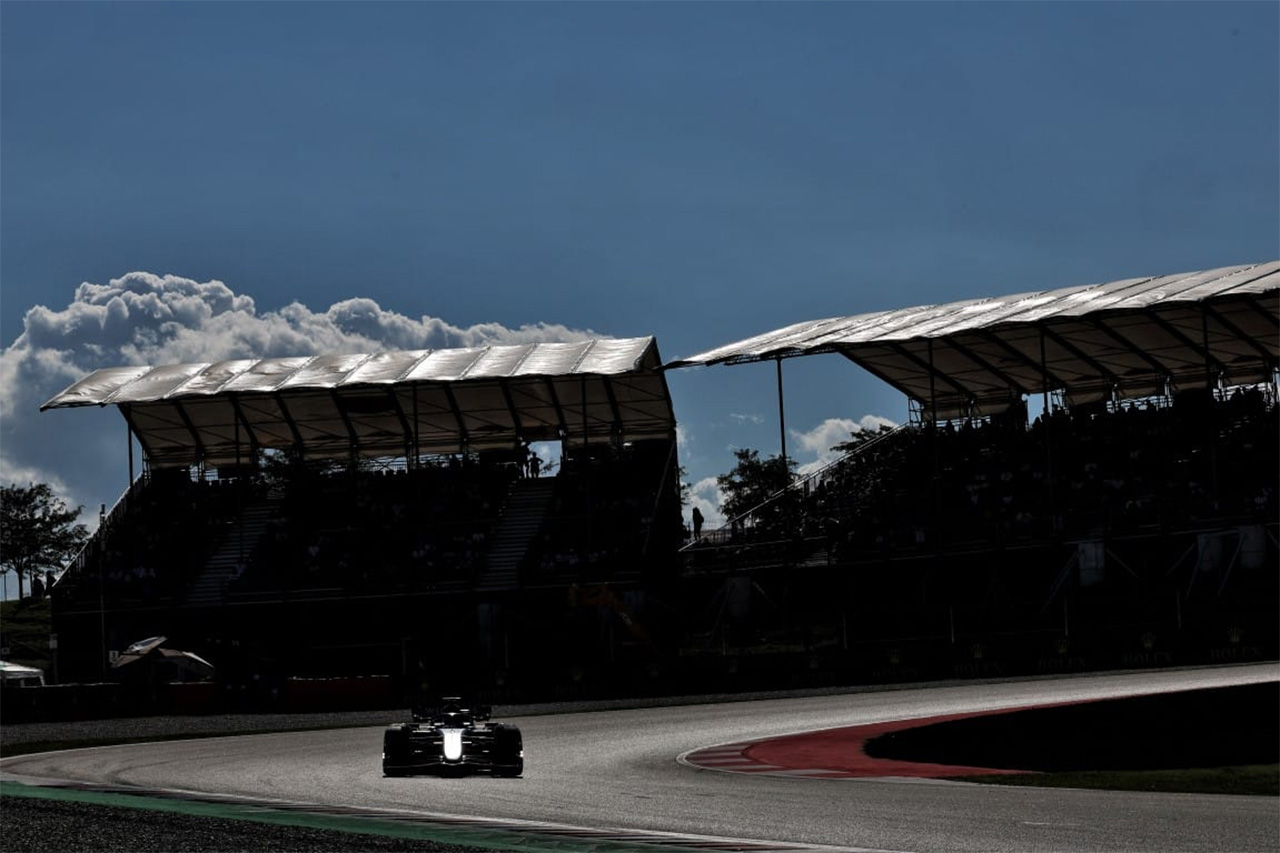 F1スペインGPでスチール製スキッドブロック初テスト 火災対策でFIAが主導
