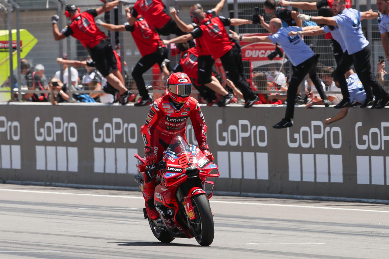 MotoGP：マルク・マルケスがアラゴンGP完全制覇 兄弟ワンツー達成