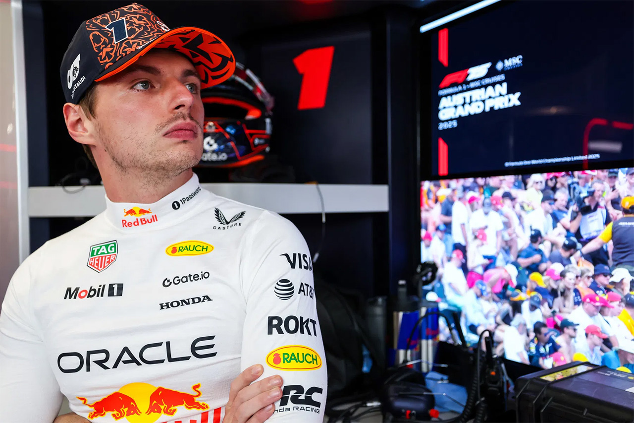 フェルスタッペンがメルセデスF1代表と密会? 追跡されたプライベートジェット