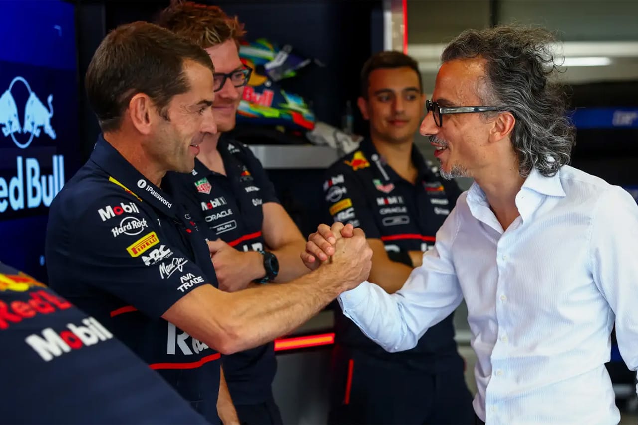 ローラン・メキース レッドブル新代表としてF1メディアの「ライオンの巣窟」へ