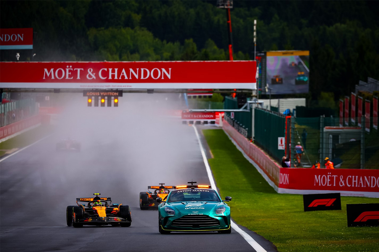 F1ベルギーGPに批判殺到 名物レースを台無しにした“雨待ち劇場”