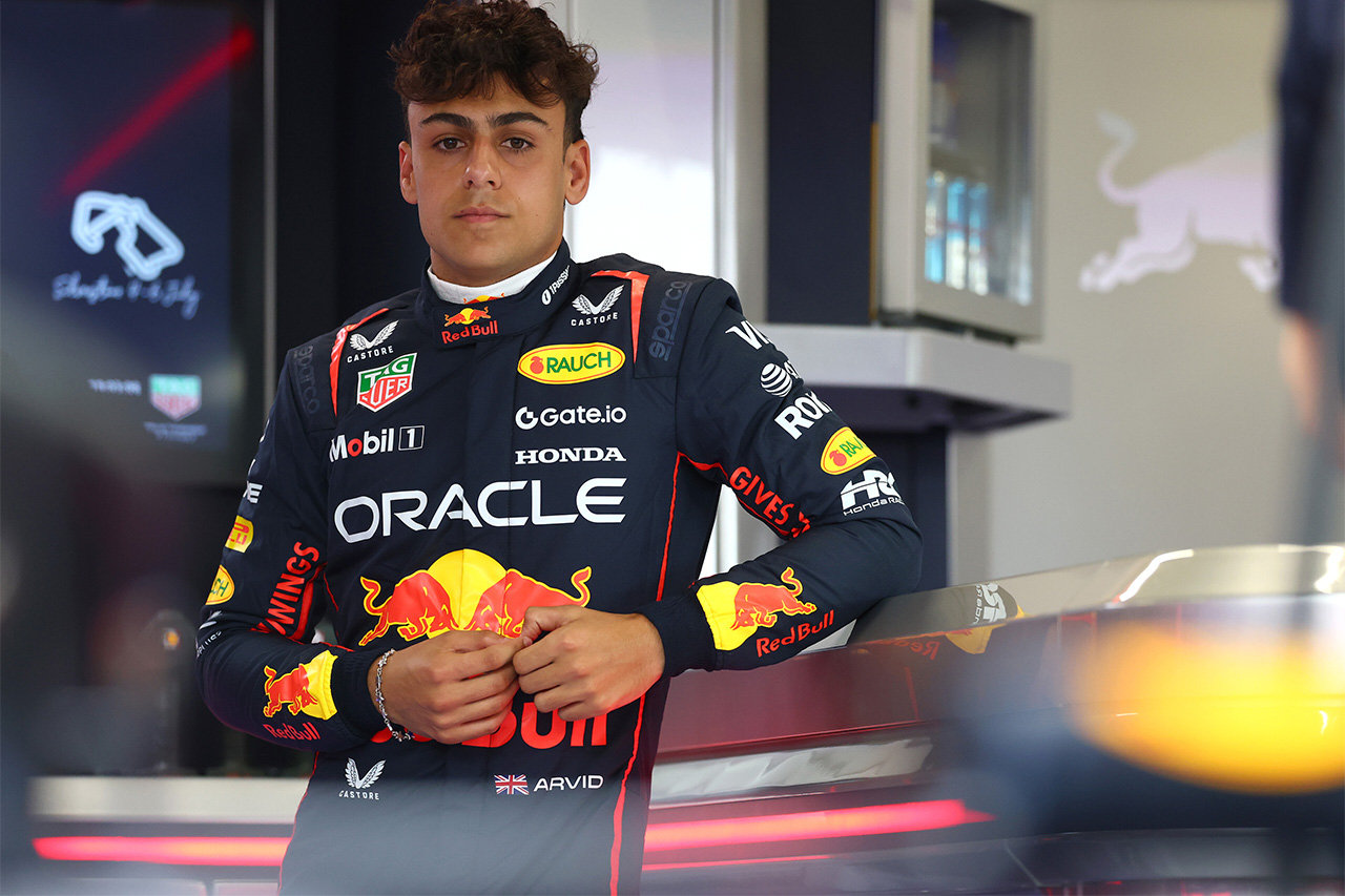 レッドブルF1期待の星アービッド・リンドブラッド 18歳の誕生日を迎える