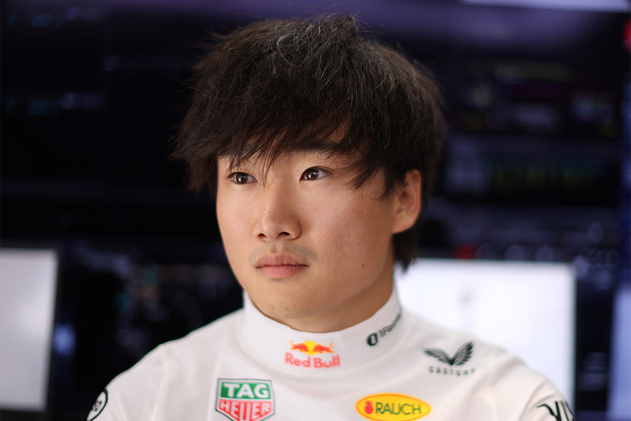 角田裕毅 レッドブルF1でのパフォーマンスをヴィルヌーヴ酷評「役立たず」