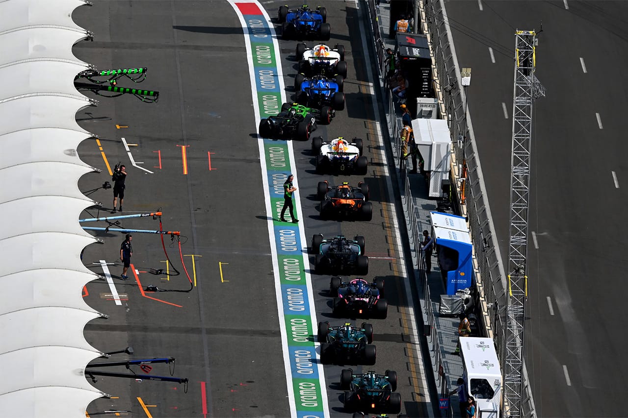 F1アゼルバイジャンGP フリー走行1回目 ハイライト動画:角田裕毅は6番手