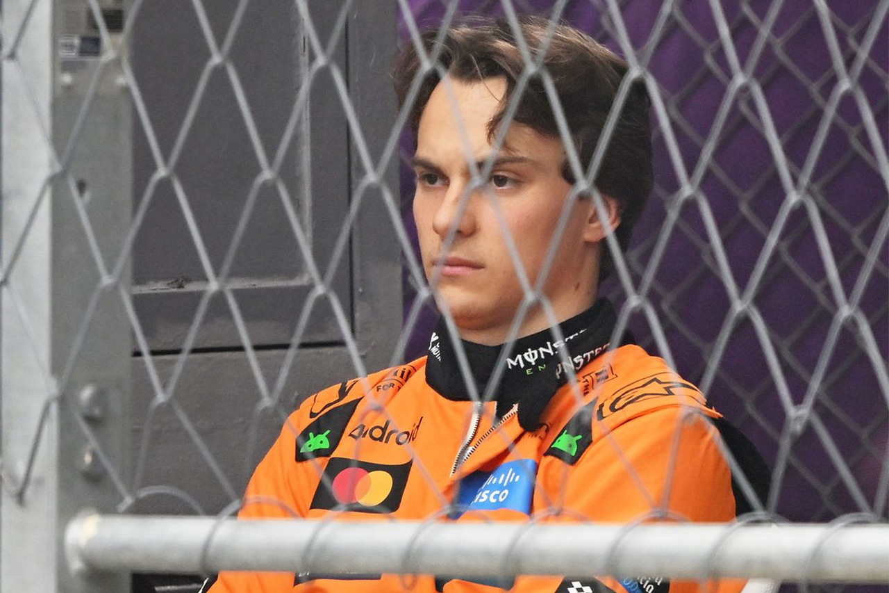 ピアストリ F1アゼルバイジャンGPのクラッシュ後「取り残され事件」の真相