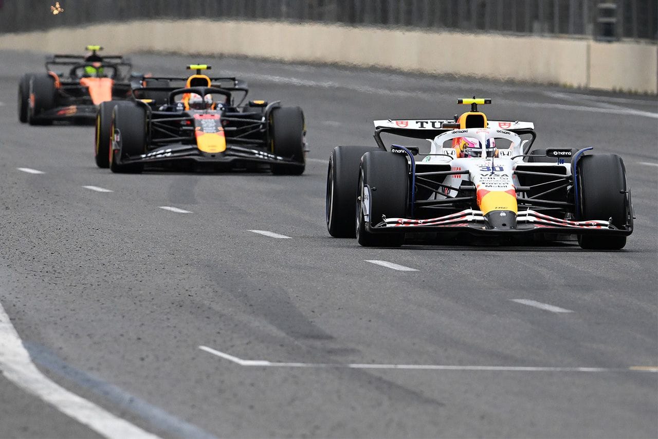 角田裕毅とローソンの対決 レッドブル系F1チームも「チームオーダーはなし」