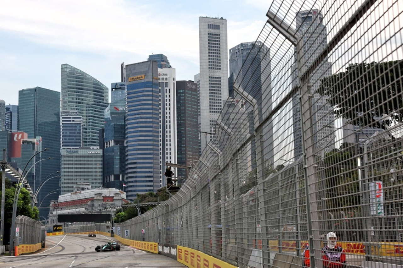 F1シンガポールGP 初の「ヒート・ハザード」宣言 冷却ベスト使用は任意