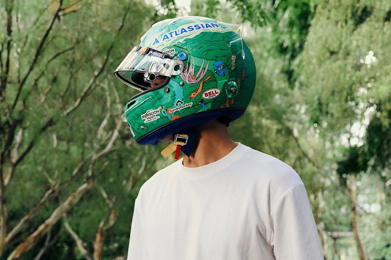 アルボン F1シンガポールGPヘルメット公開 ユニセフとチャリティ実施