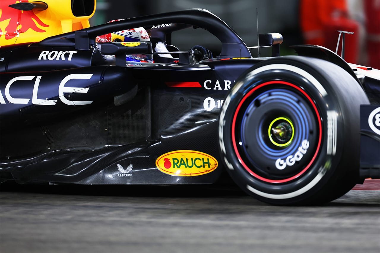 フェルスタッペン F1シンガポールGPで激昂「今すぐ角田裕毅をどかせろ!」