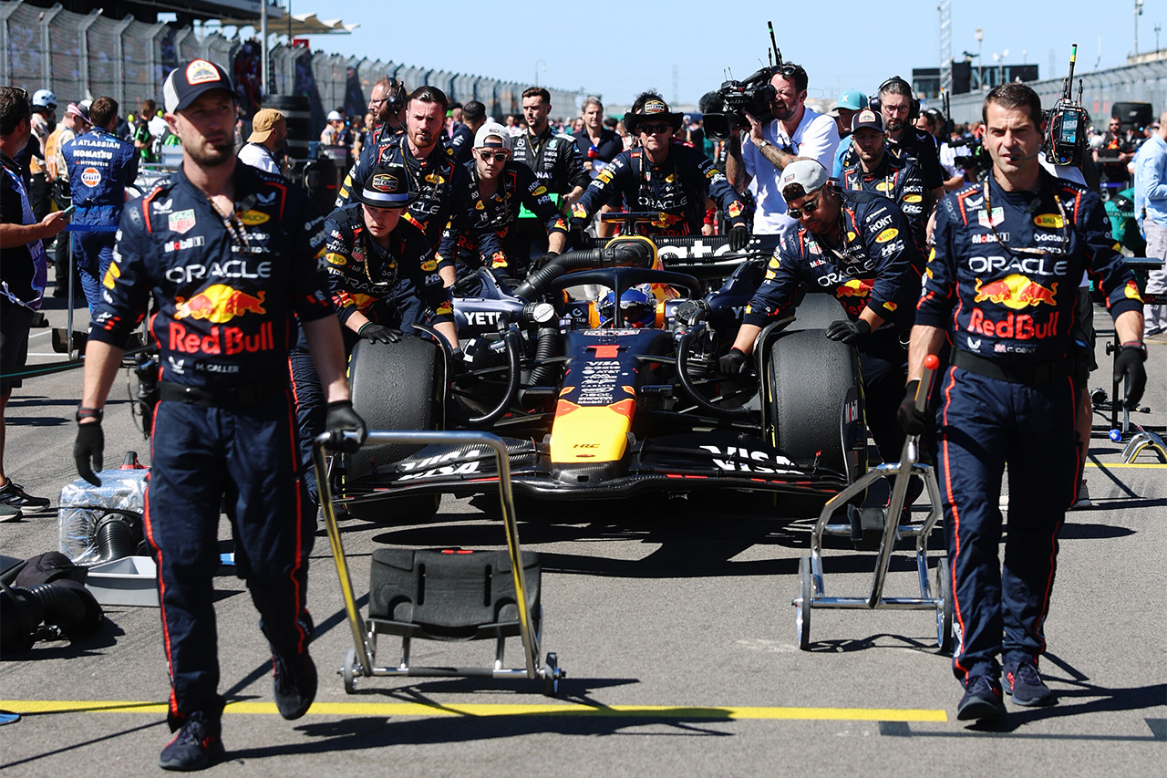 レッドブルF1、ピットゲート侵入で5万ユーロの罰金処分：アメリカGP