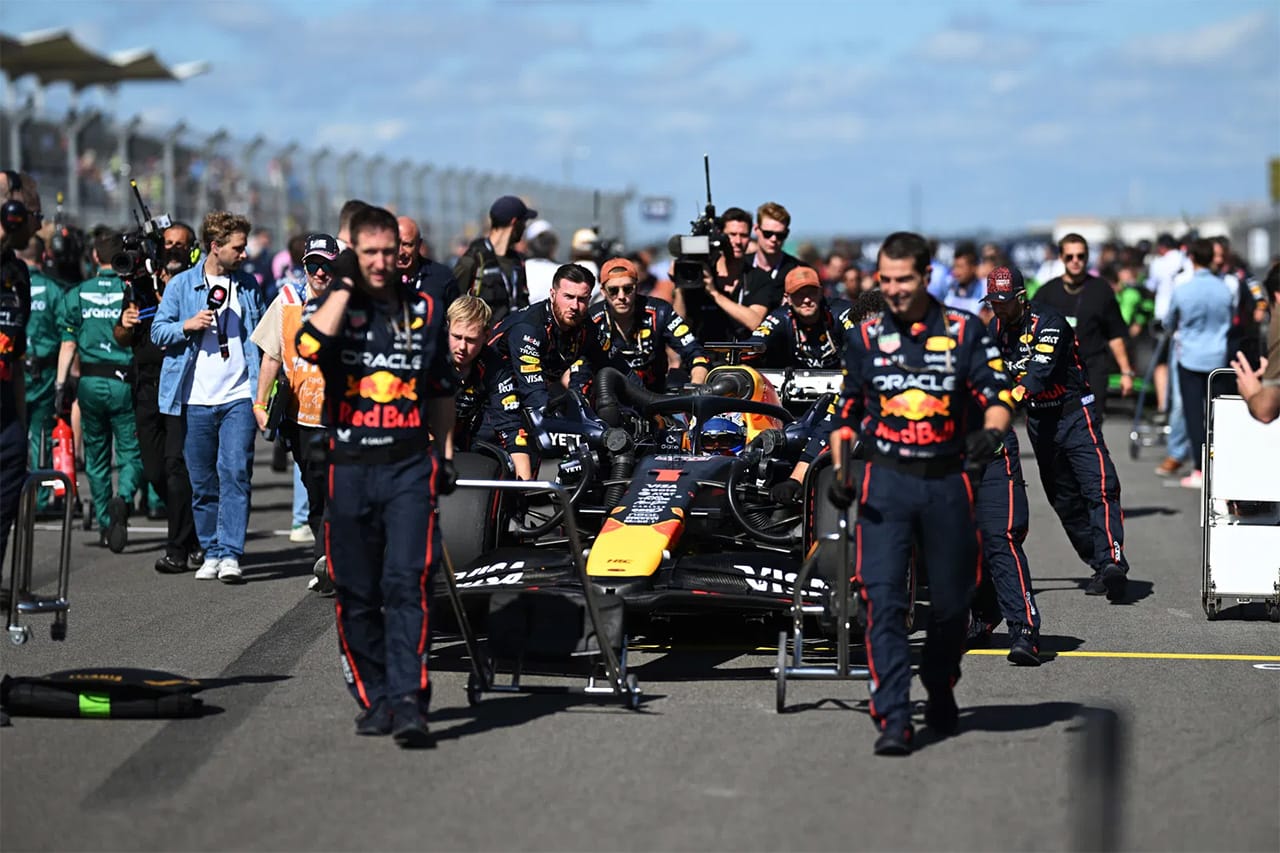 レッドブルF1 “テープゲート”に批判殺到 「いい加減にしろ」Sky解説者が一喝